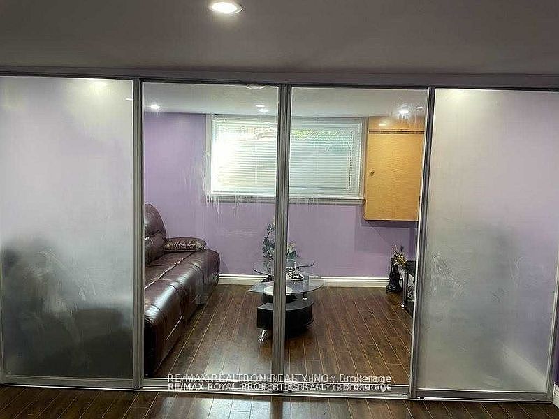 Ajax House for rent - 1 Bedroom — photo 4