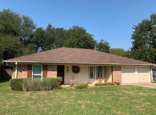 2137 Cambridge Dr, Hurst, TX 76054