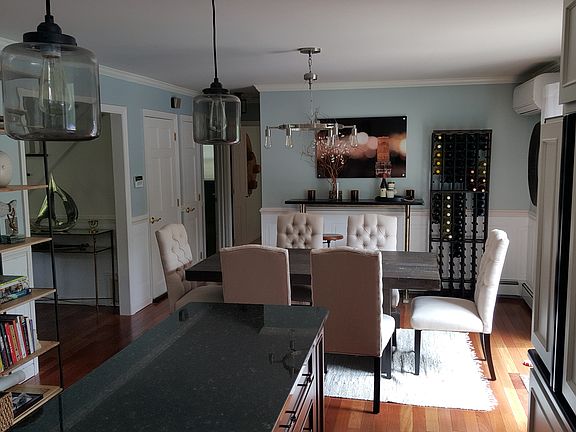 4th image of 59 Trout Brook Ln