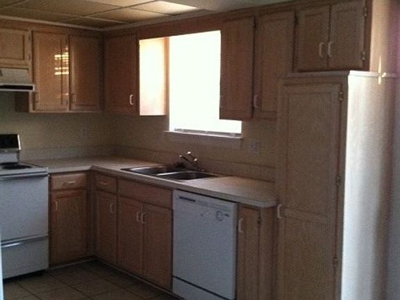 3rd image of 1837 NE Knollbrook St #11698511