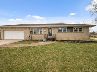 988 N Babbit Ave, Addison, IL 60101