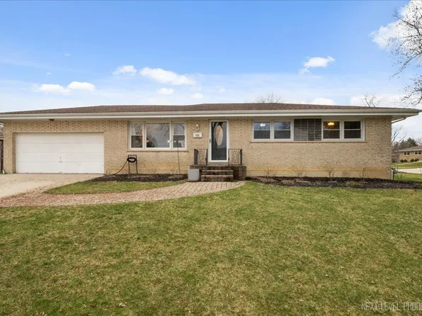 988 N Babbit Ave, Addison, IL 60101