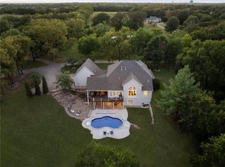 29601 SE Moreland School Rd, Blue Springs, MO 64014