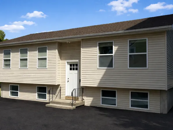 915 Hudson Ave, Stillwater, NY 12170