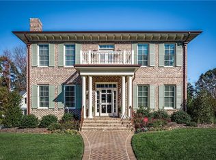 2100 Berkshire Ln, Greensboro, NC 27408