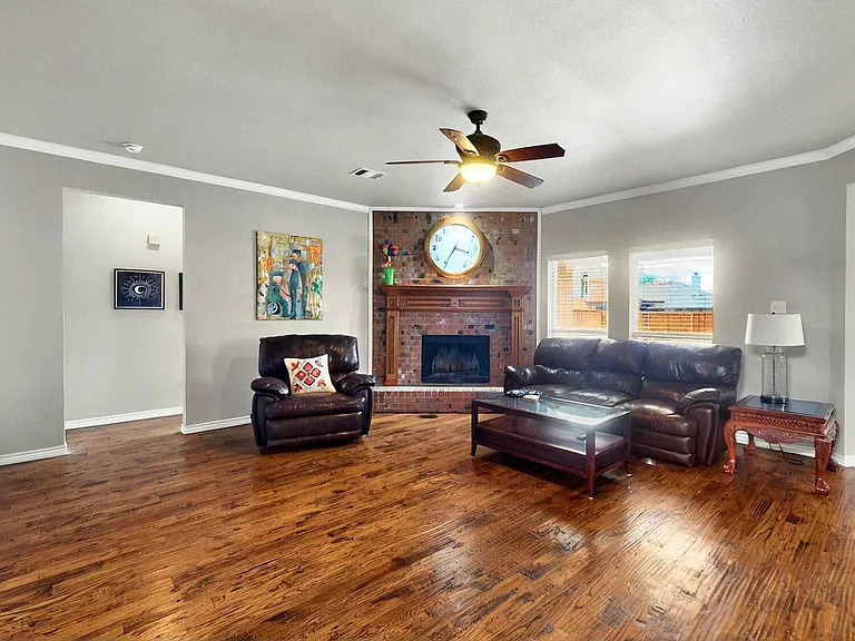 1236 Blue Brook Dr — Photo 11