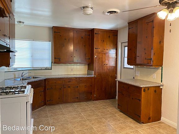 5th image of 1009 Ashport St