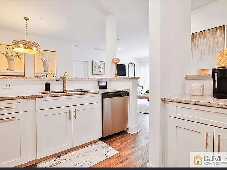 726 Stiller Ln #726 — Photo 9