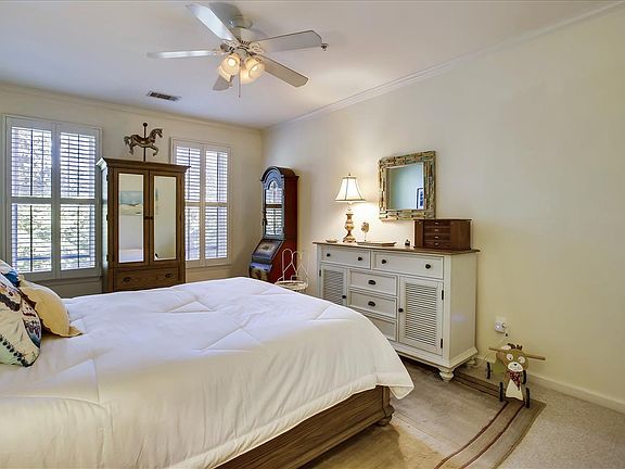 5th image of 310 High Gables Dr APT 303