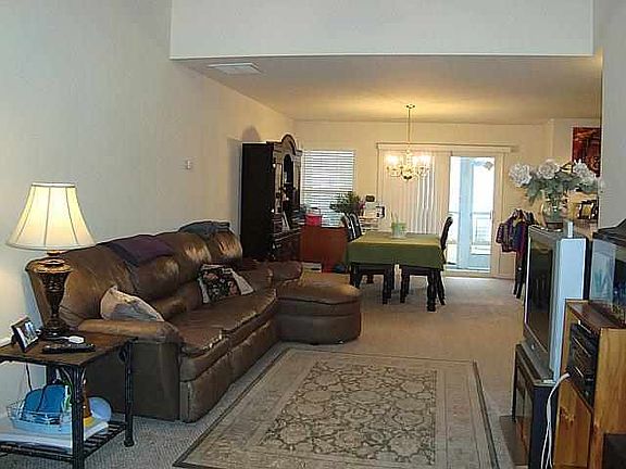 5th image of 107 Cobblers Circle #107