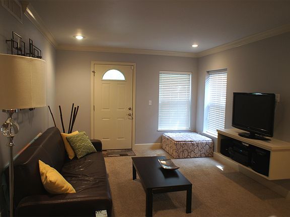 2nd image of 920 Washington St APT 101