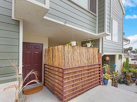 4th image of 2257 Worden St APT 2