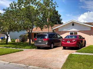 8137 Cottonwoode Dr, Largo, FL 33773