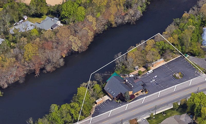 1st image of 714 Montauk Hwy