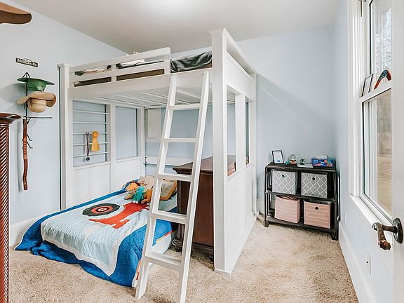 4th image of 2190 Reese Rd