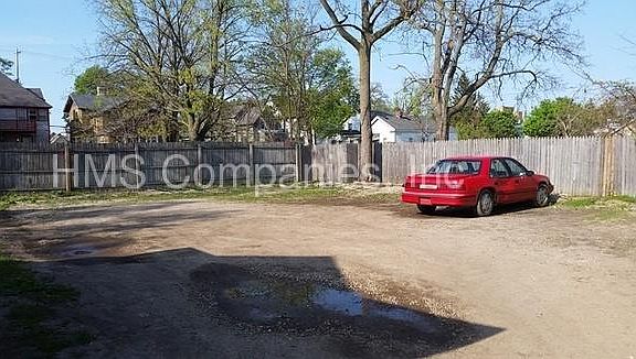 2nd image of 521 S Westnedge Ave APT 2