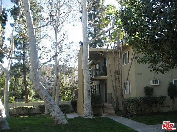2nd image of 11138 Aqua Vista St APT 23