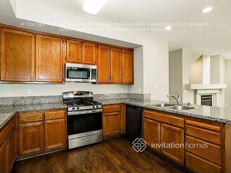 4533 Winter Oak Way — Photo 7