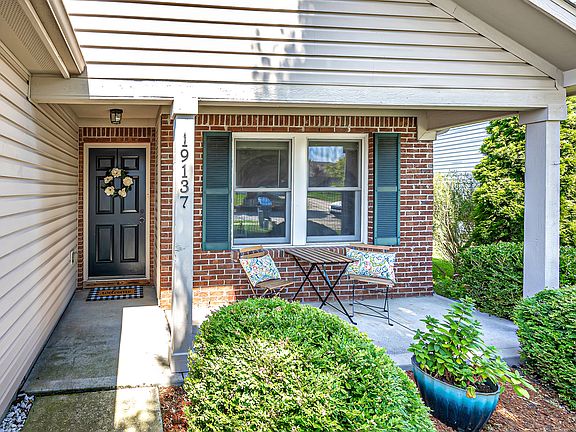 2nd image of 19137 Fox Chase Dr
