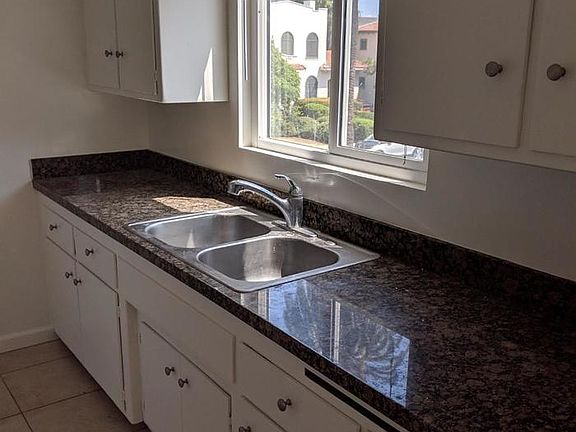4th image of 1015 N Croft Ave APT 4