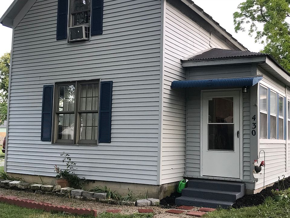 1st image of 430 E Main St