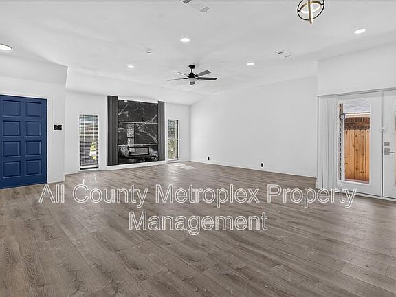 3rd image of 1800 Tree Line Dr