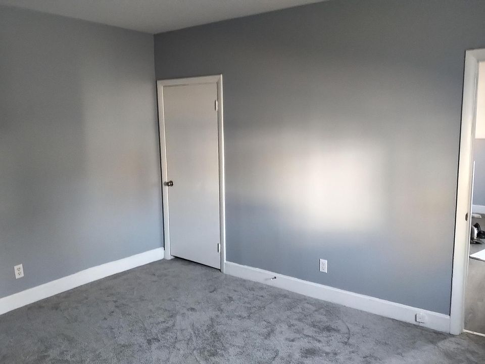 2nd image of 88 Mammoth Rd #88