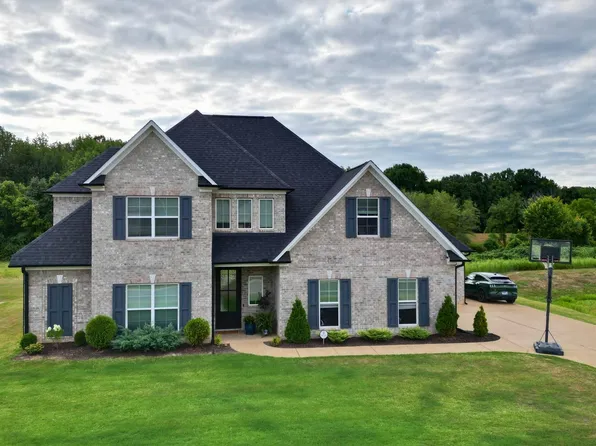 73 Westhaven Pl, Jackson, TN 38305