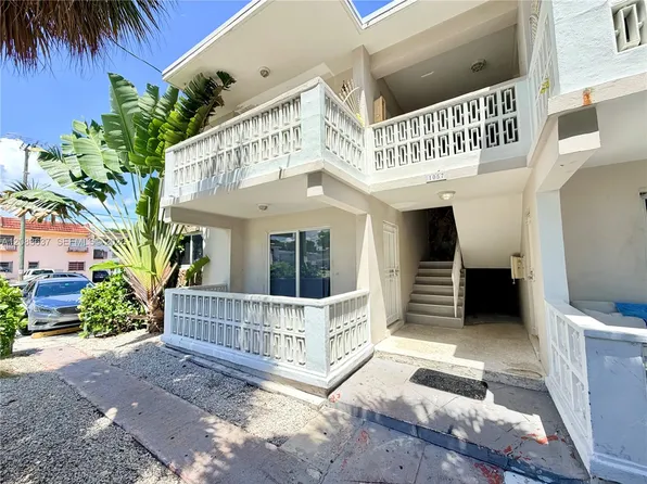 1057 SW 7th St APT 1, Miami, FL 33130
