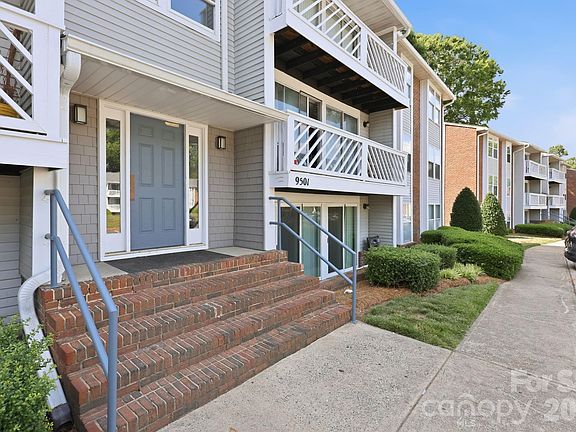 3rd image of 9501 Shannon Green Dr