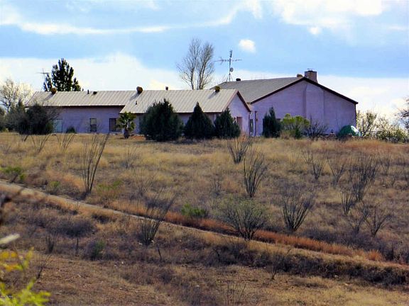 2nd image of 35 Camino Los Vientos