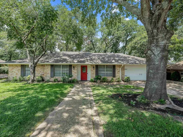 4435 Dundee Dr, Tyler, TX 75703