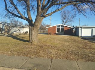 3027 Foxboro Dr, Salina, KS 67401