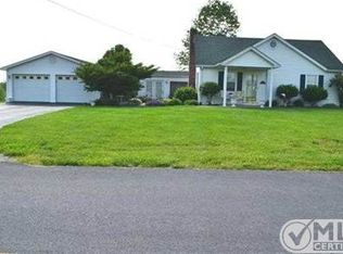 525 Sparrow Ln, Harrodsburg, KY 40330