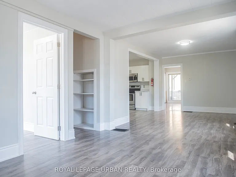 36 Welland St #MAIN FLOOR — Photo 5