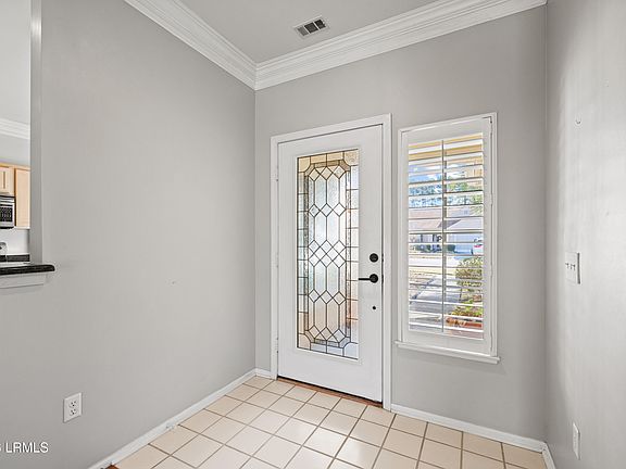 5th image of 17 Broughton Cir