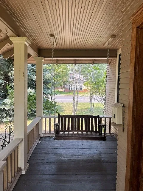 5 bed, 2348 sqft, $3,500 — Photo 2