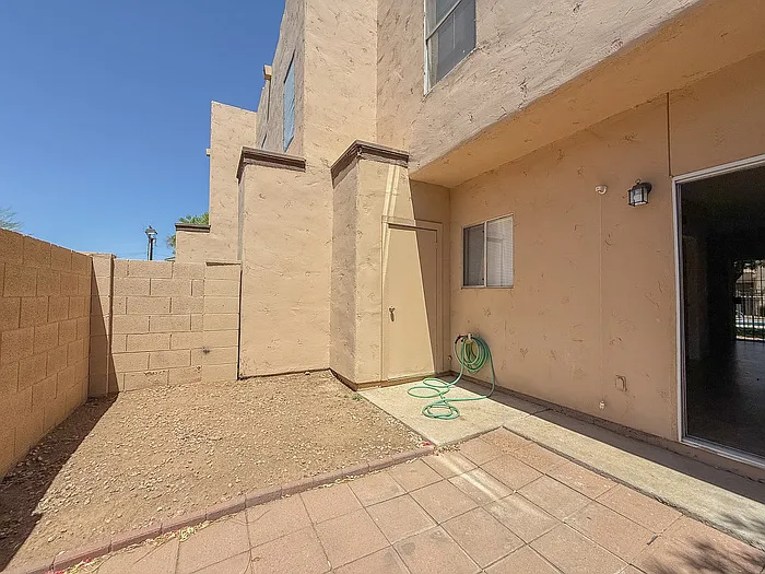 1935 W Morten Ave #27 — Photo 24
