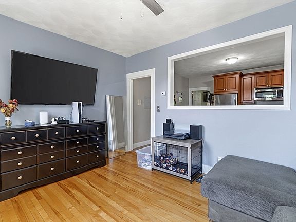 4th image of 314 Water St APT 6