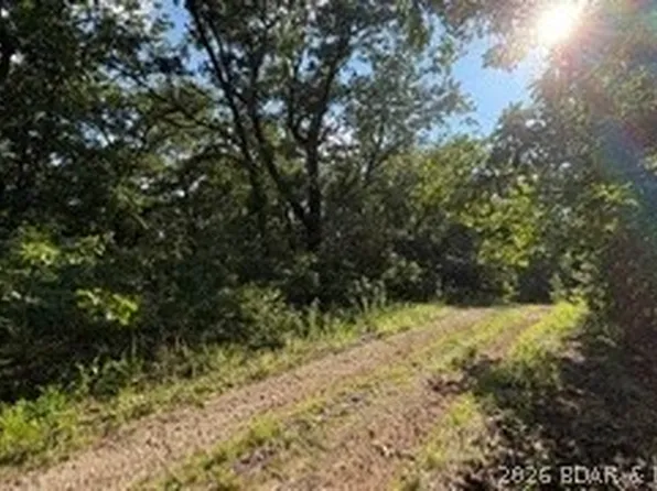 234 & 236 Comanche Ln #235, Rocky Mount, MO 65072