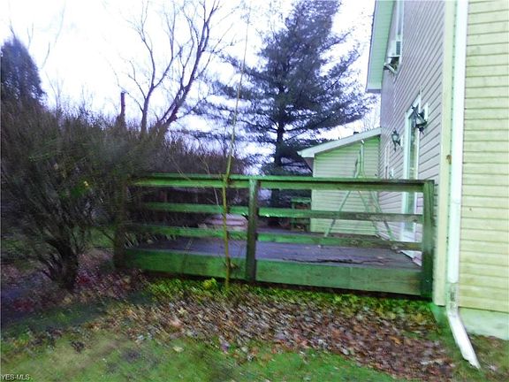 5th image of 387 Garfield St