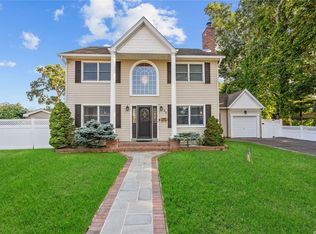 58 Pittsburg Ave, Massapequa, NY 11758