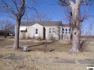 618 1st St, Reading, KS 66868