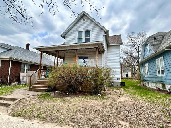 707 1/2 E 10th St, Michigan City, IN