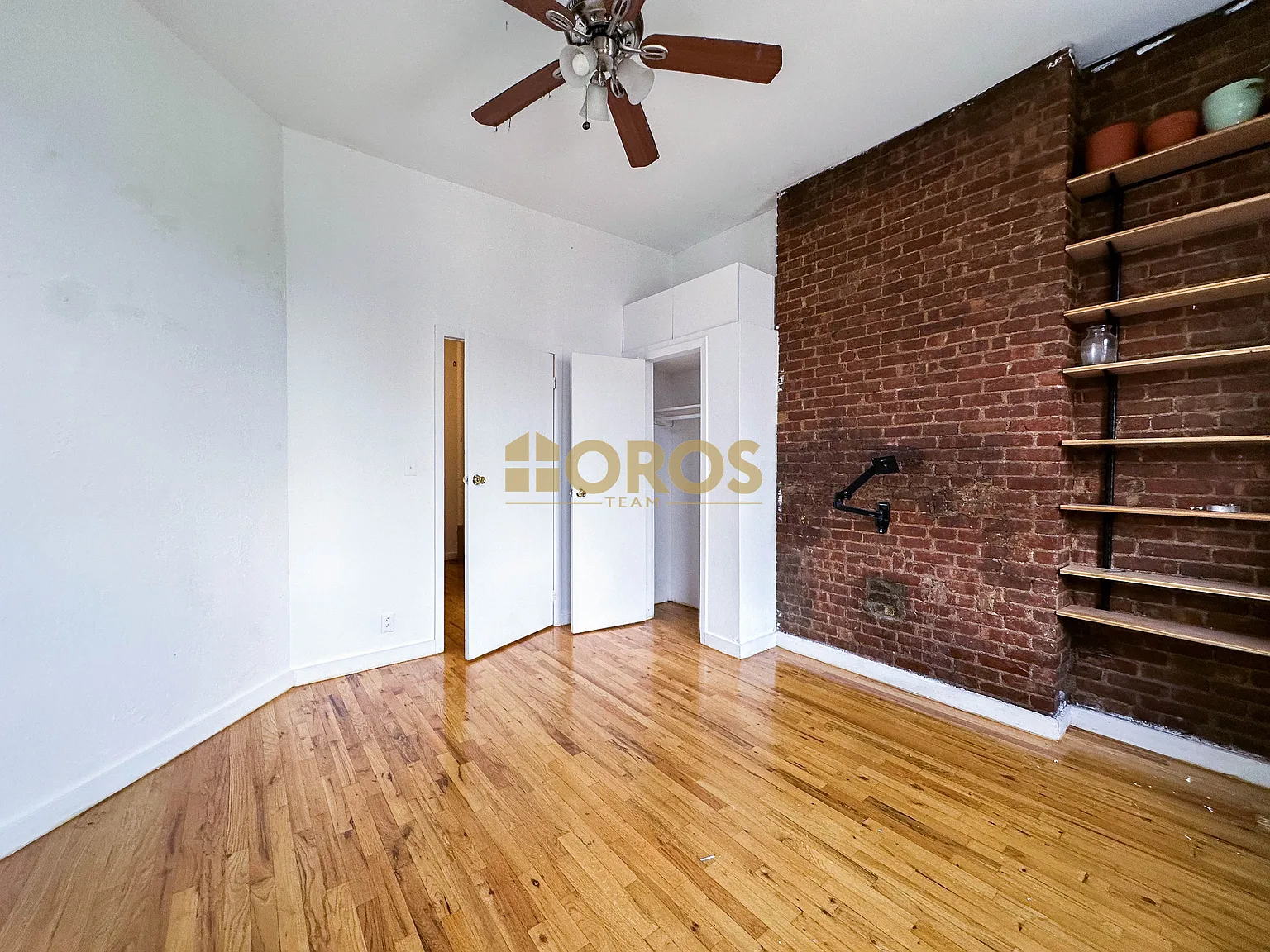 326 East 13th Street — Photo 2