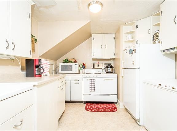 3rd image of 9938 McGaheysville Rd APT A