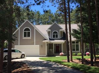 13509 Redbird Ln, Grand Haven, MI 49417