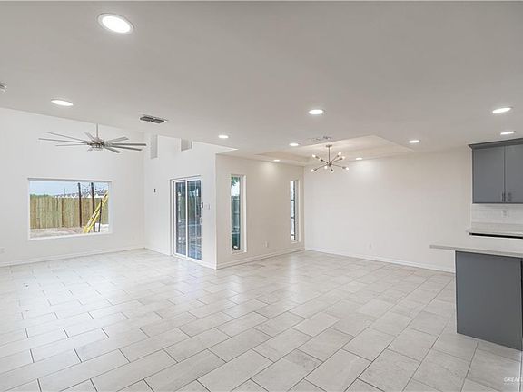 3rd image of 3621 N 25th Ln