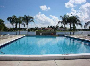 2410 SW 23rd Cranbrook Dr, Boynton Beach, FL 33436