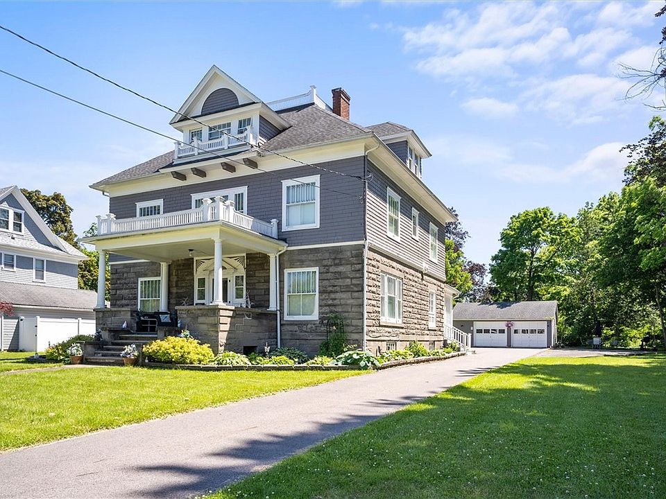 1st image of 131 Grant St